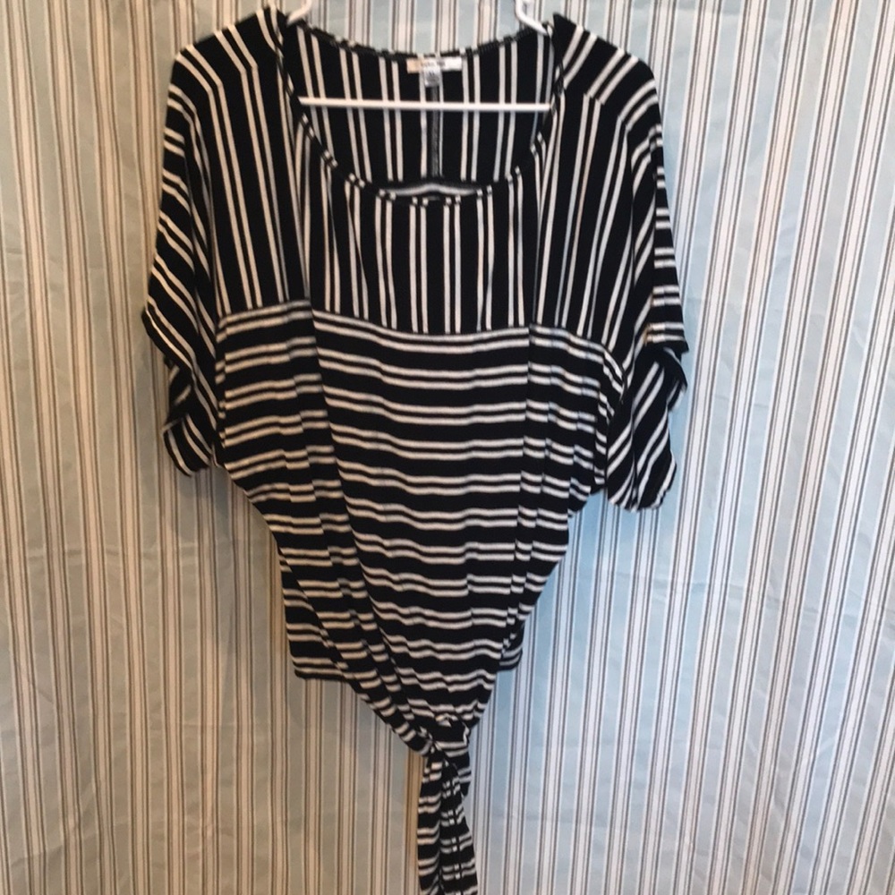 Sophie max front tie shirt XL